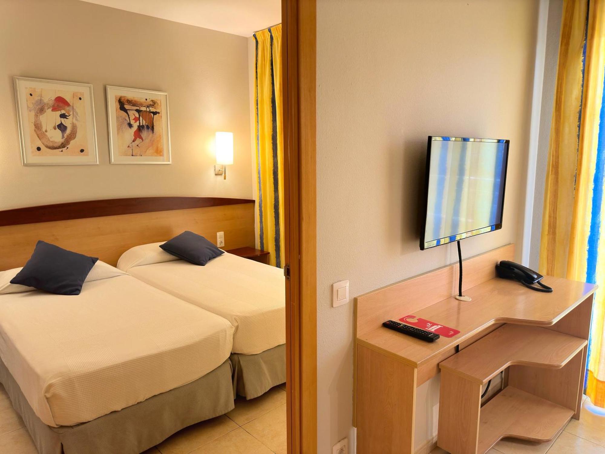 Aparthotel Sunclub Salou Bagian luar foto
