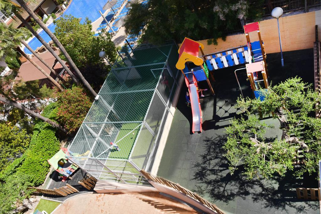 Aparthotel Sunclub Salou Bagian luar foto